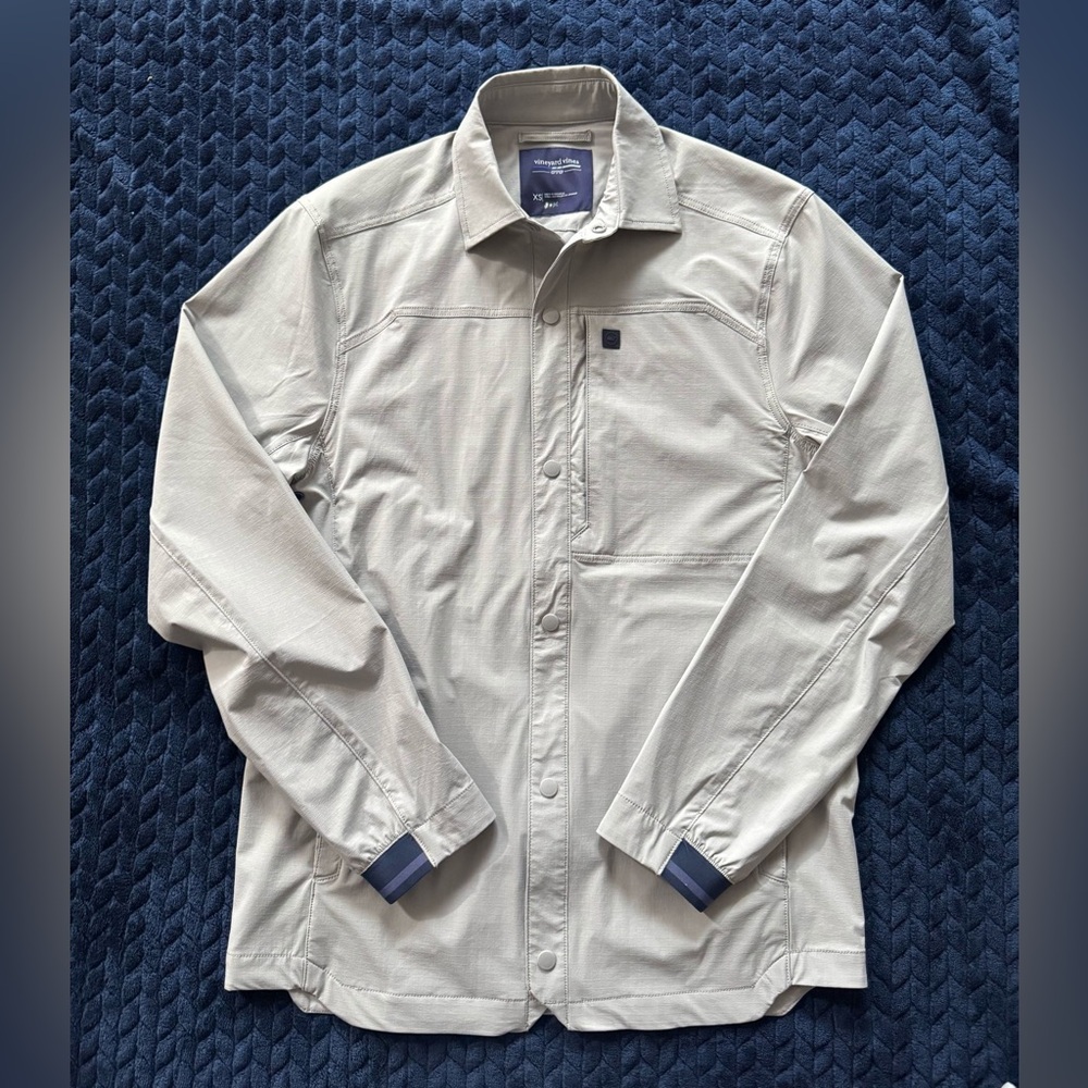 Vineyard Vines Men’s On The Go Ultimate Gray Button Front Overshirt Jacket Sz Xs